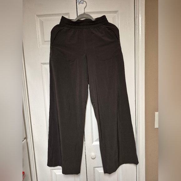 Lululemon Swift Wide Leg Mid Rise Pants Size 8 Color Brown. - Picture 1 of 4